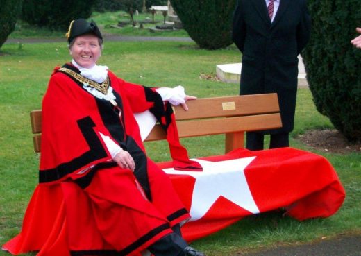 The mayor taking a very very very much earned rest on the Titanic bench