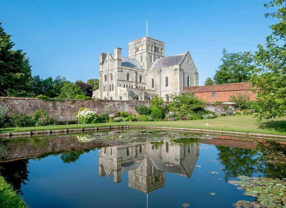 Hospital st cross almhouse of nobel poverty