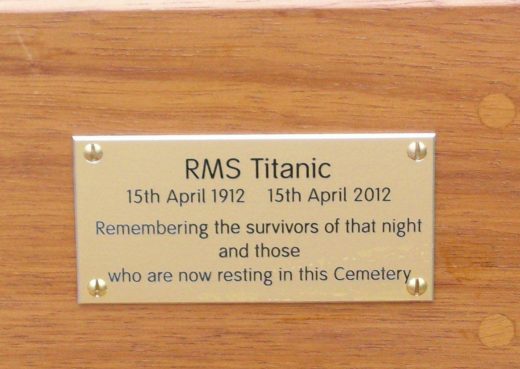 Plaque on the Titanic Bench