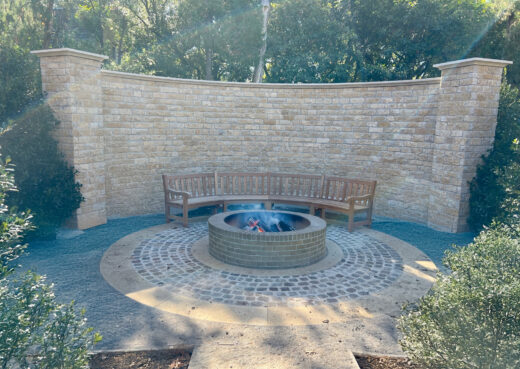 Curved bench around a fire pit