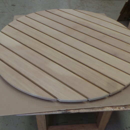 The assembled table top