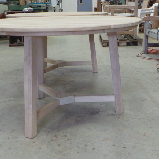 Side view of the outdoor dining table