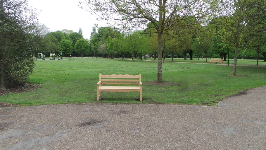 Beverley memorial bench in East Park in Hull