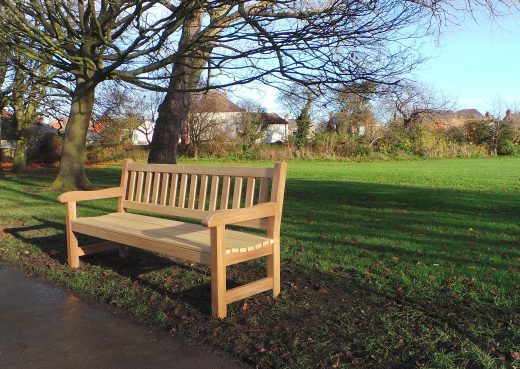 6ft York Bench in East Park Hull