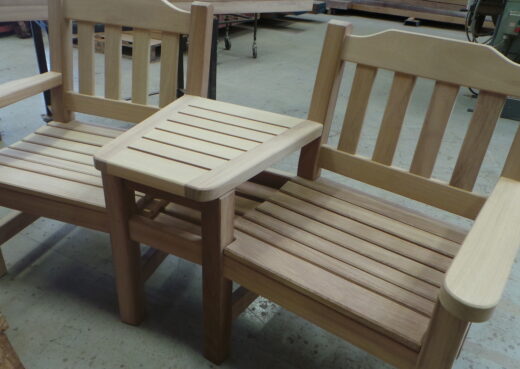Side view of the Helmsley Companion Bench
