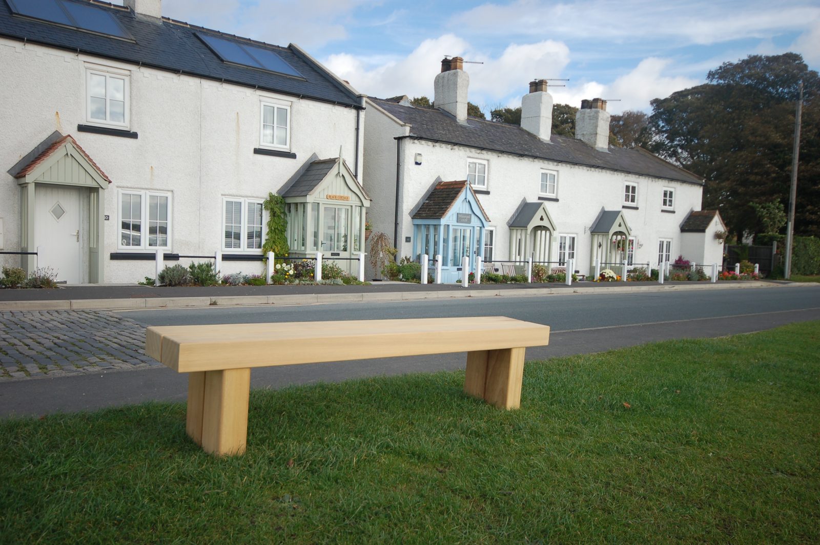 Wykeham 5ft wooden pathway bench and park seat | Woodcraft UK