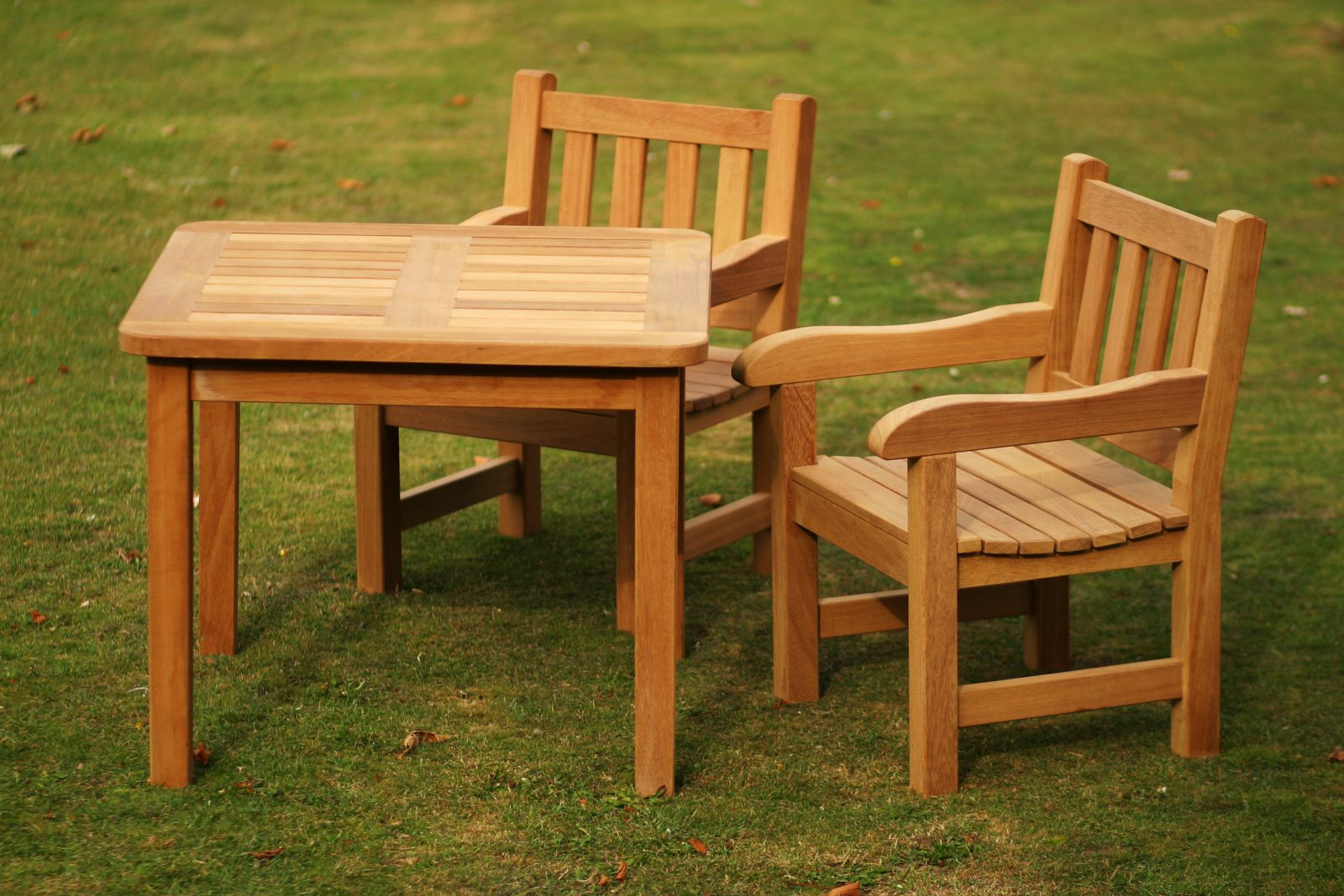 Wooden Garden & Patio Dining Table Manufacturers | Woodcraft UK