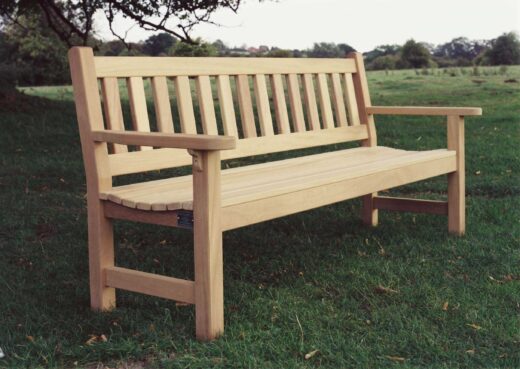 York garden bench with flat arms from the standard range