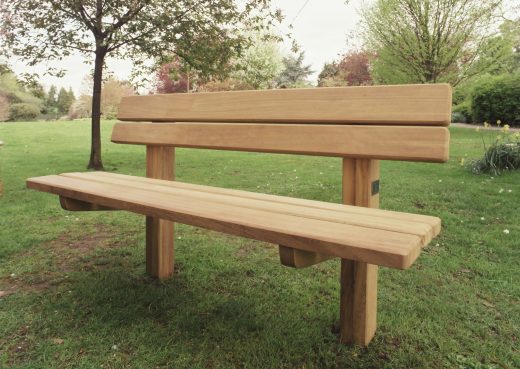 Staxton garden bench front view