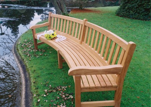 Woodcraft UK curved bench